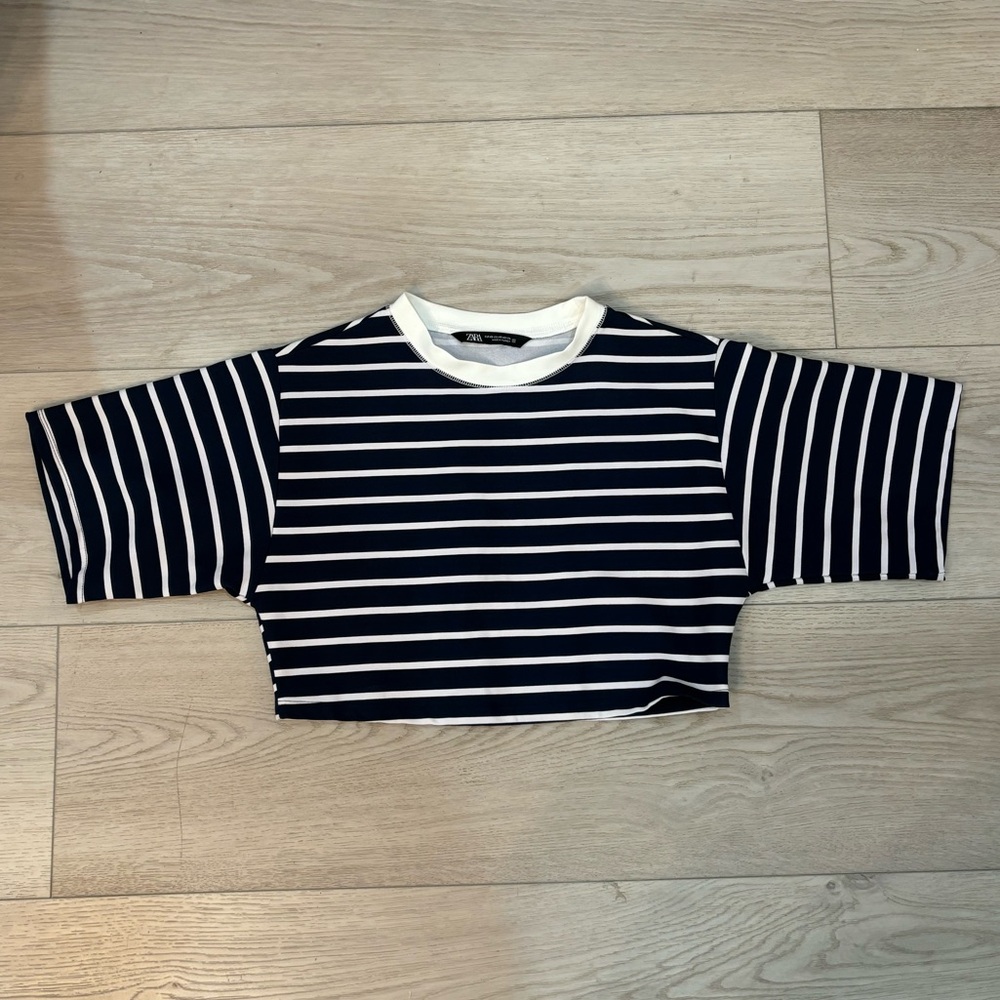 Women’s Zara crop top